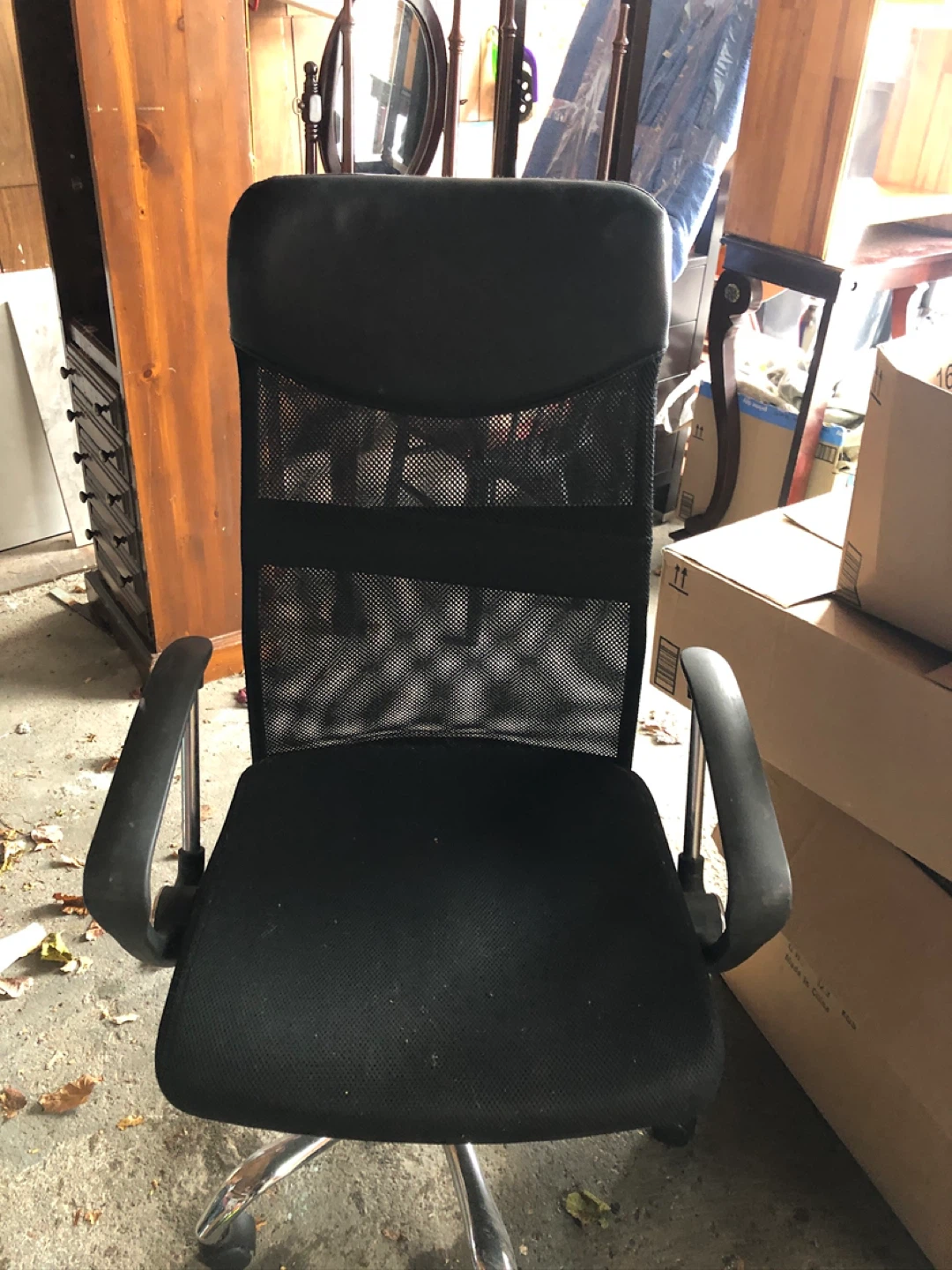 Black Office Chair - photo 2