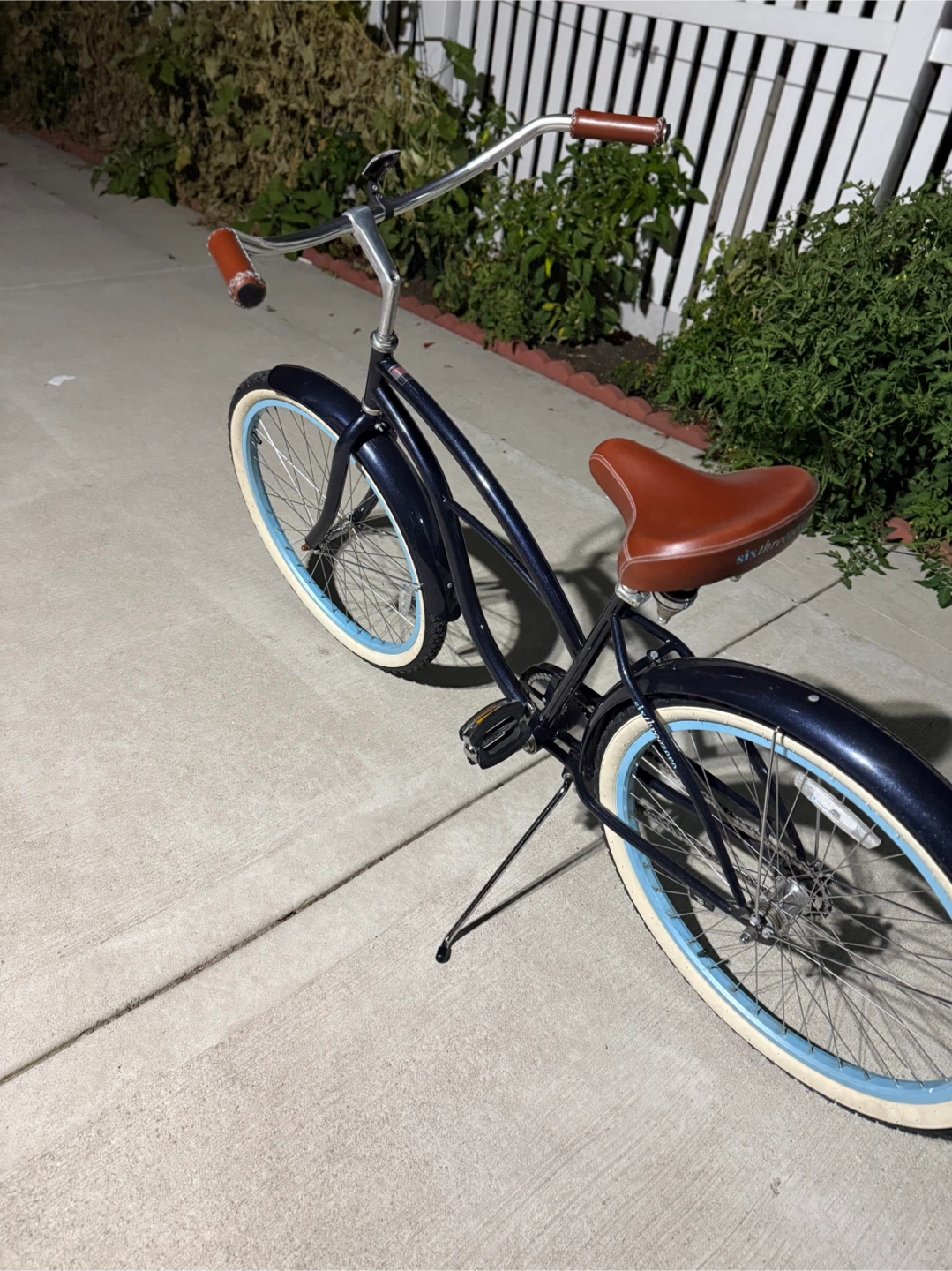 sixthreezero Around the Block Cruiser Bike - photo 5