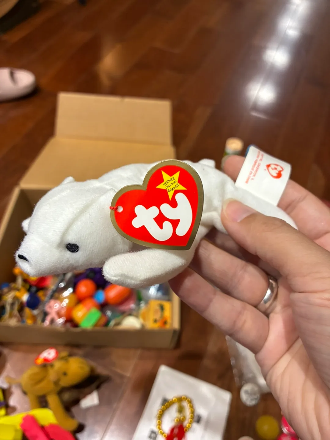 Vintage Ty Beanie Baby - Chilly the Polar Bear thumbnail