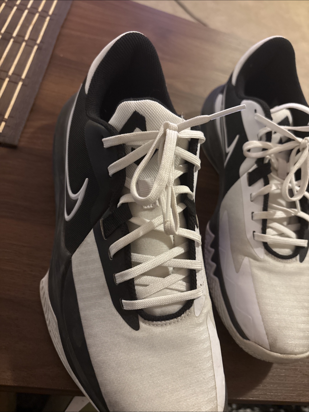 Nike Basketball Shoes - Black and White - photo 2