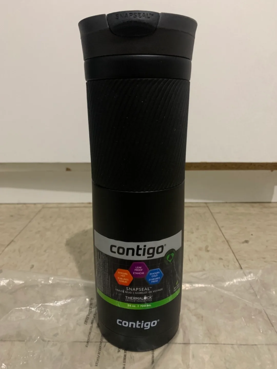 Contigo SnapSeal Black Travel Mug - 24oz thumbnail