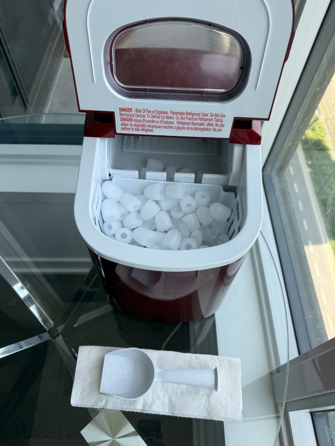 Frigidaire Portable Countertop Ice Maker - photo 2