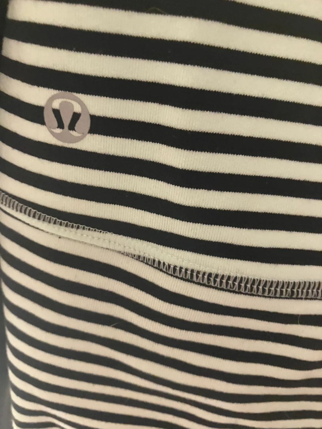 Lululemon Athletica Striped Jacket Size 6 image indicator(4)