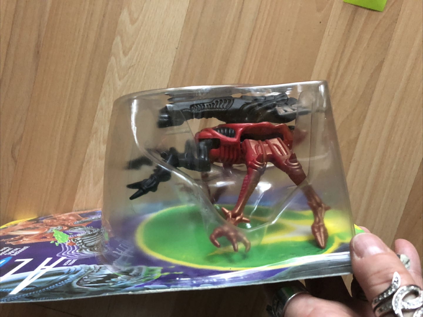 Vintage 1994 Kenner Aliens Arachnid Alien Action Figure - photo 3