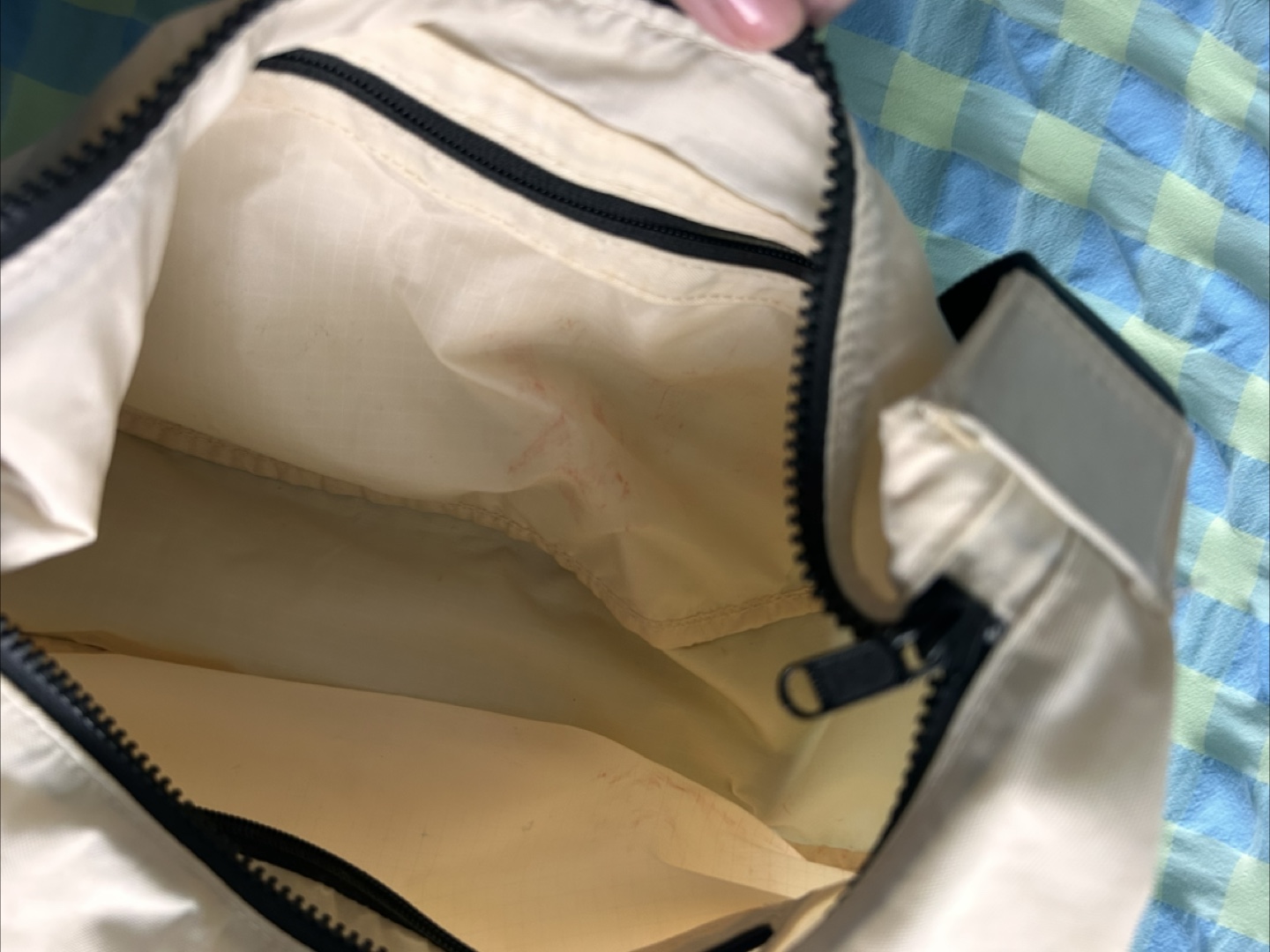 BAGGU Nylon Crescent Bag - Cream - photo 4