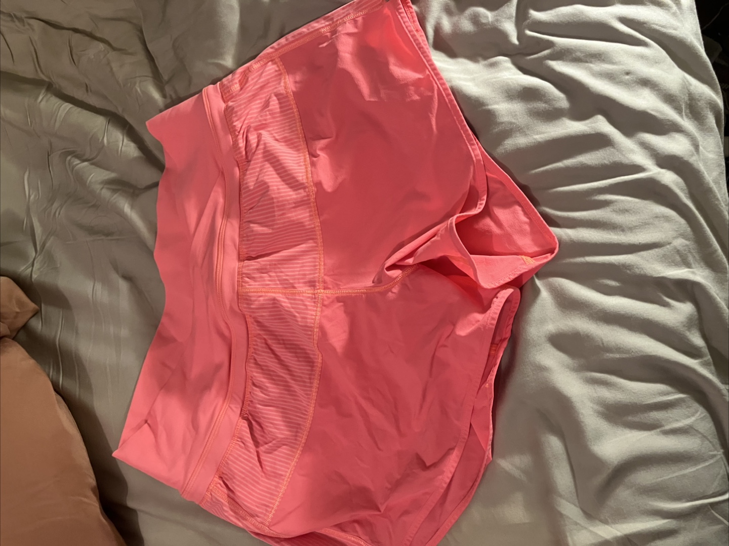 Lululemon shorts - Size 4 - photo 2