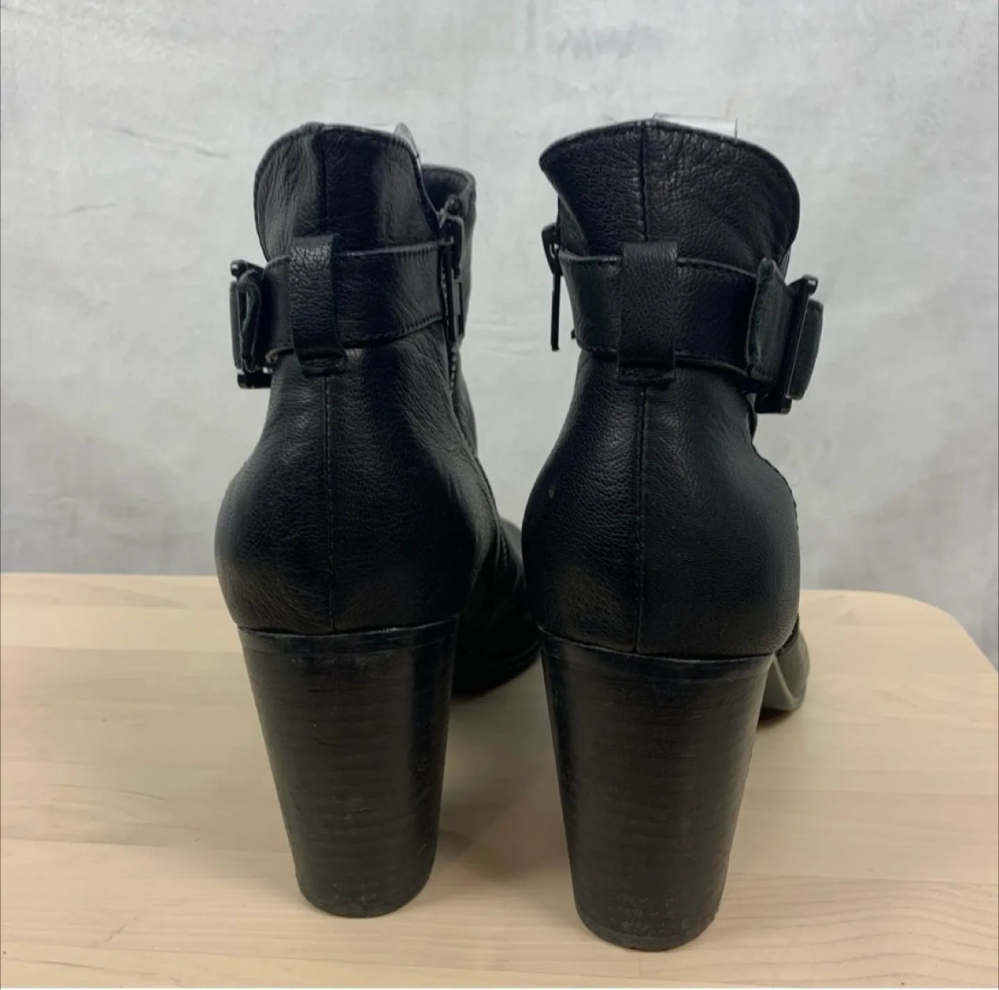 Steve Madden Nextstar Black Leather Peep Toe Booties - Size 7.5 image indicator(2)