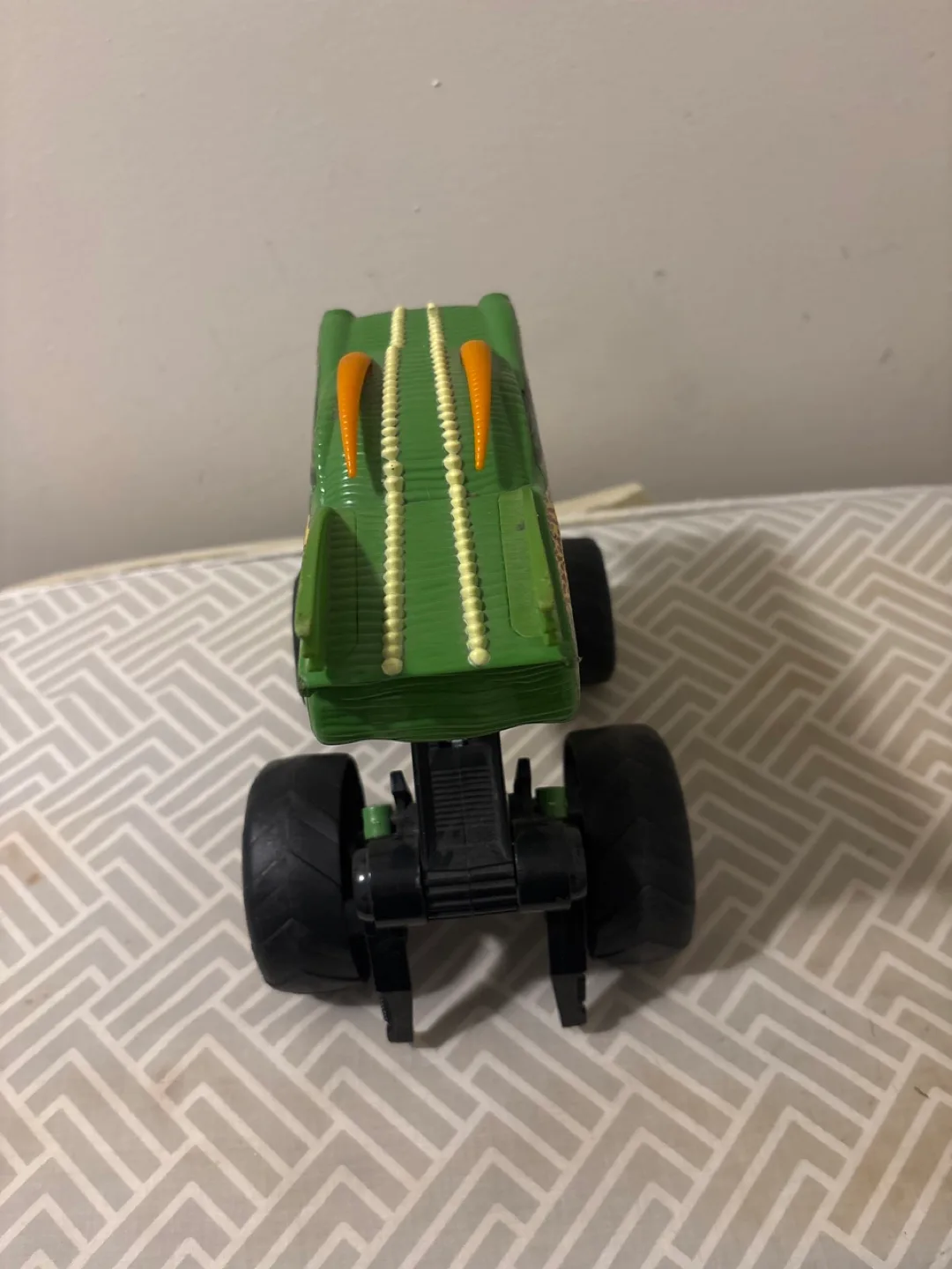 Pop up Monster Jam Dragon Truck image indicator(3)