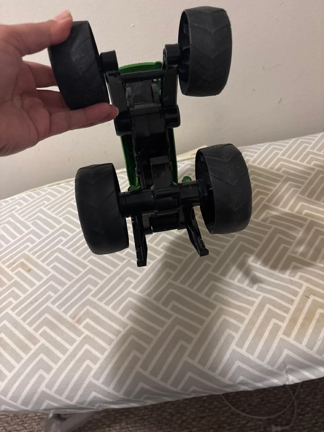 Pop up Monster Jam Dragon Truck image indicator(5)