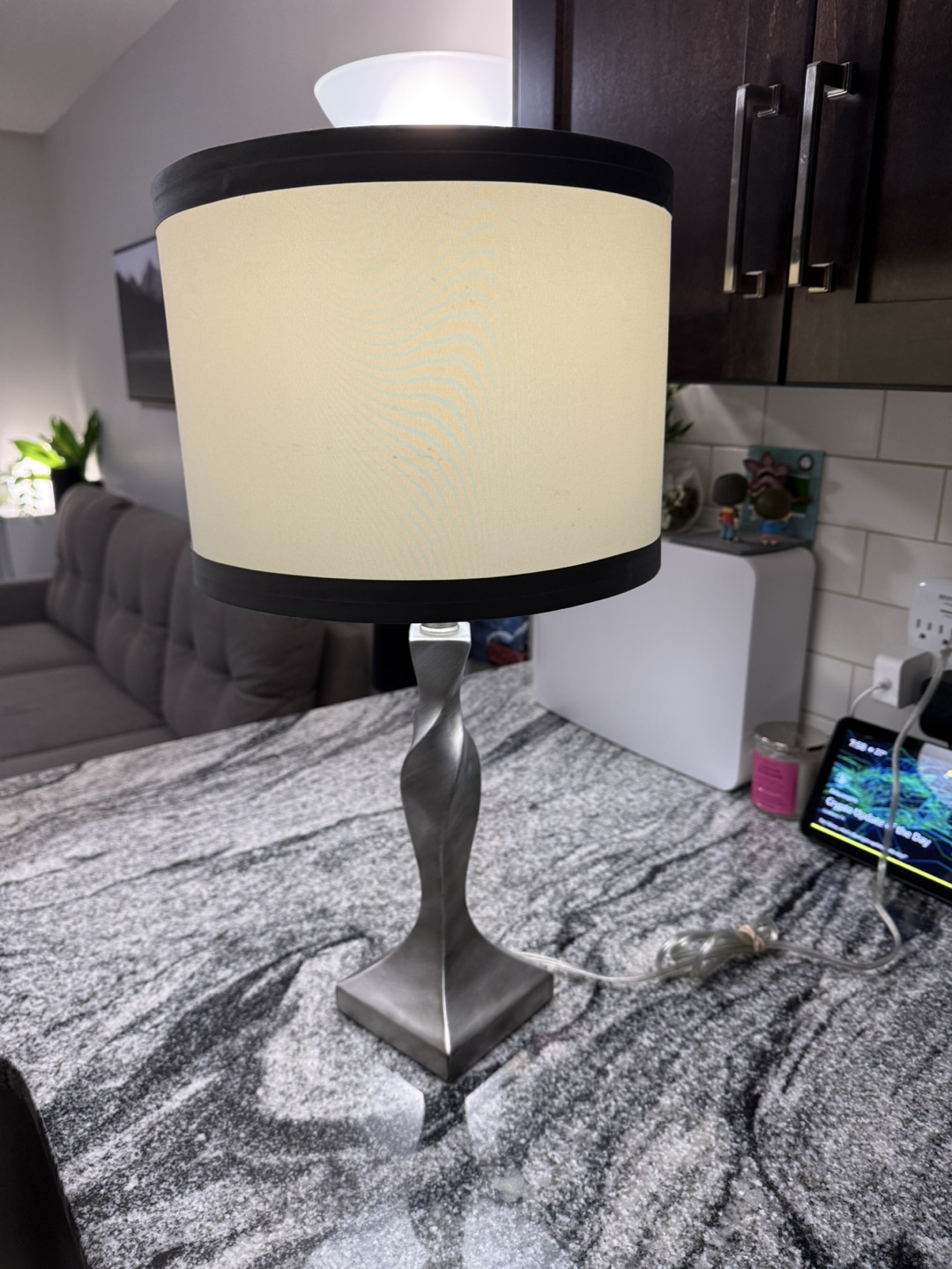 Table Lamp with Grey Base - photo 2