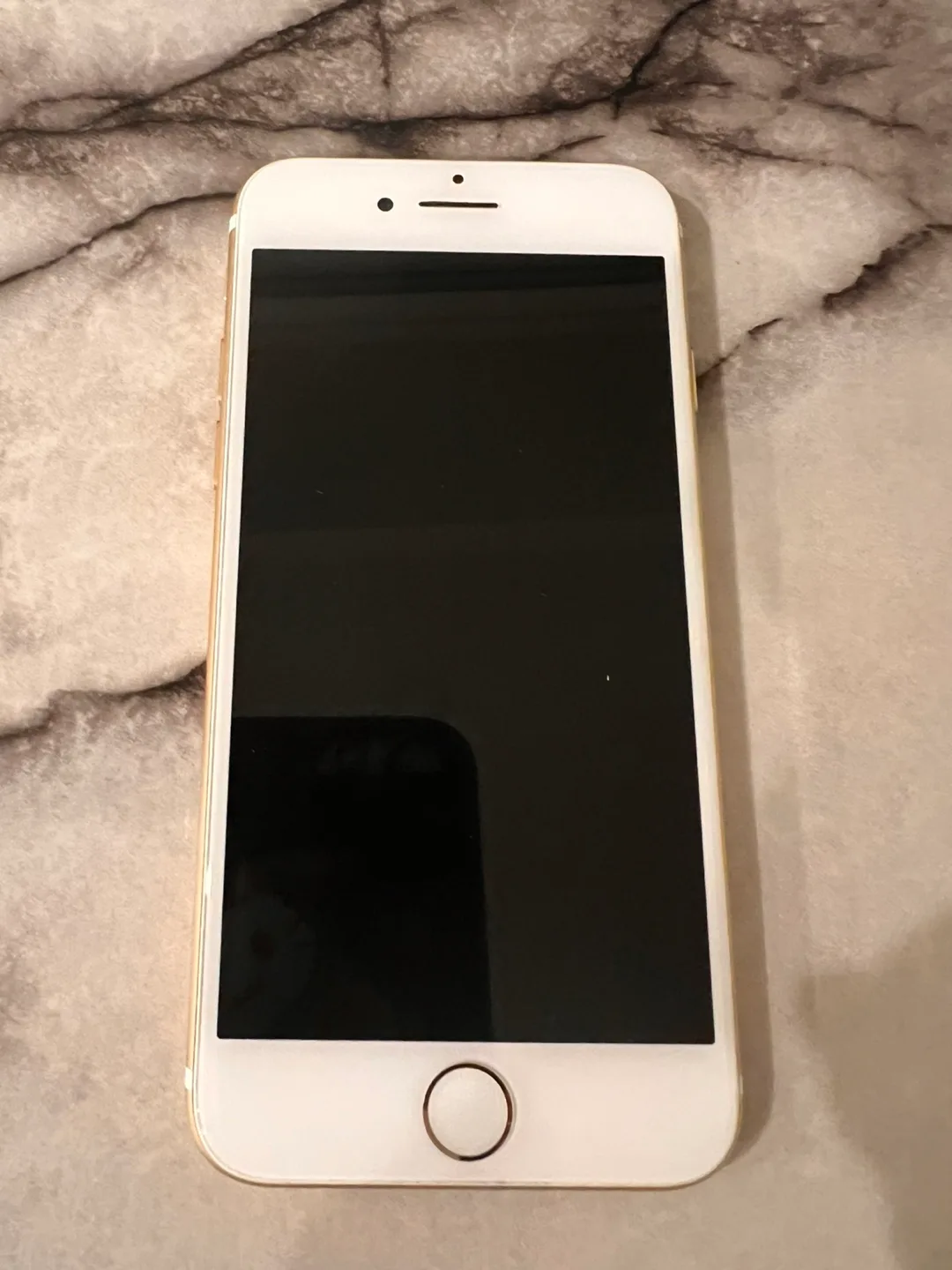 32GB Gold iPhone 7 thumbnail