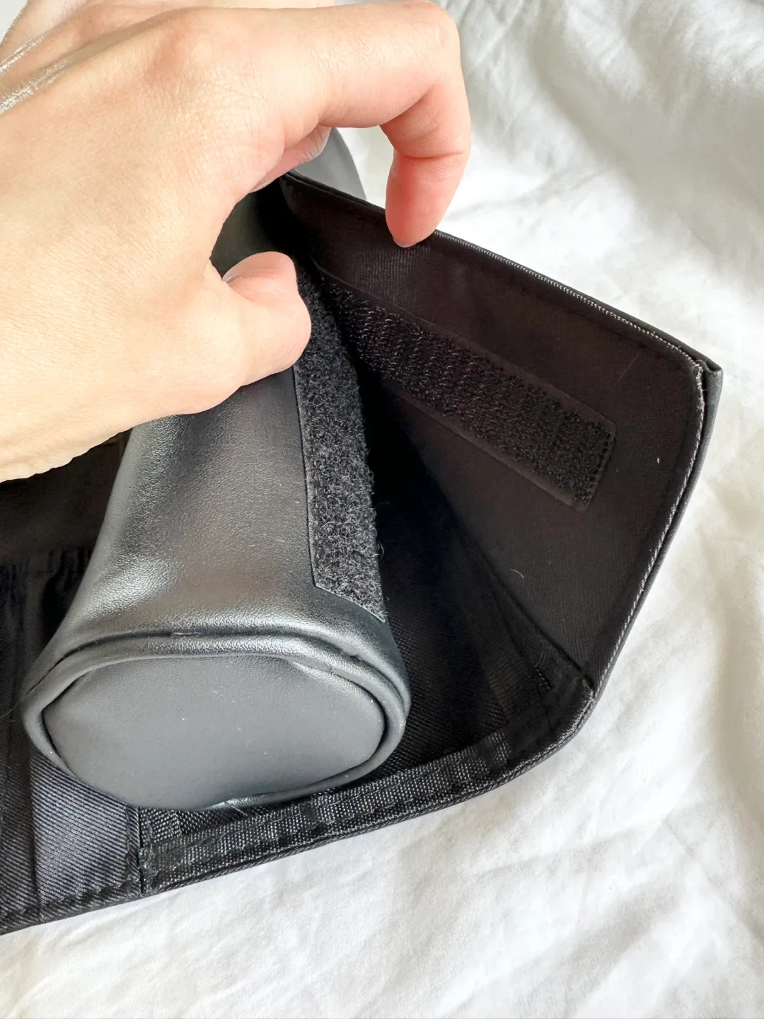 New Happy Makeup Brush And Makeup Organizer Travel Bag image indicator(9)