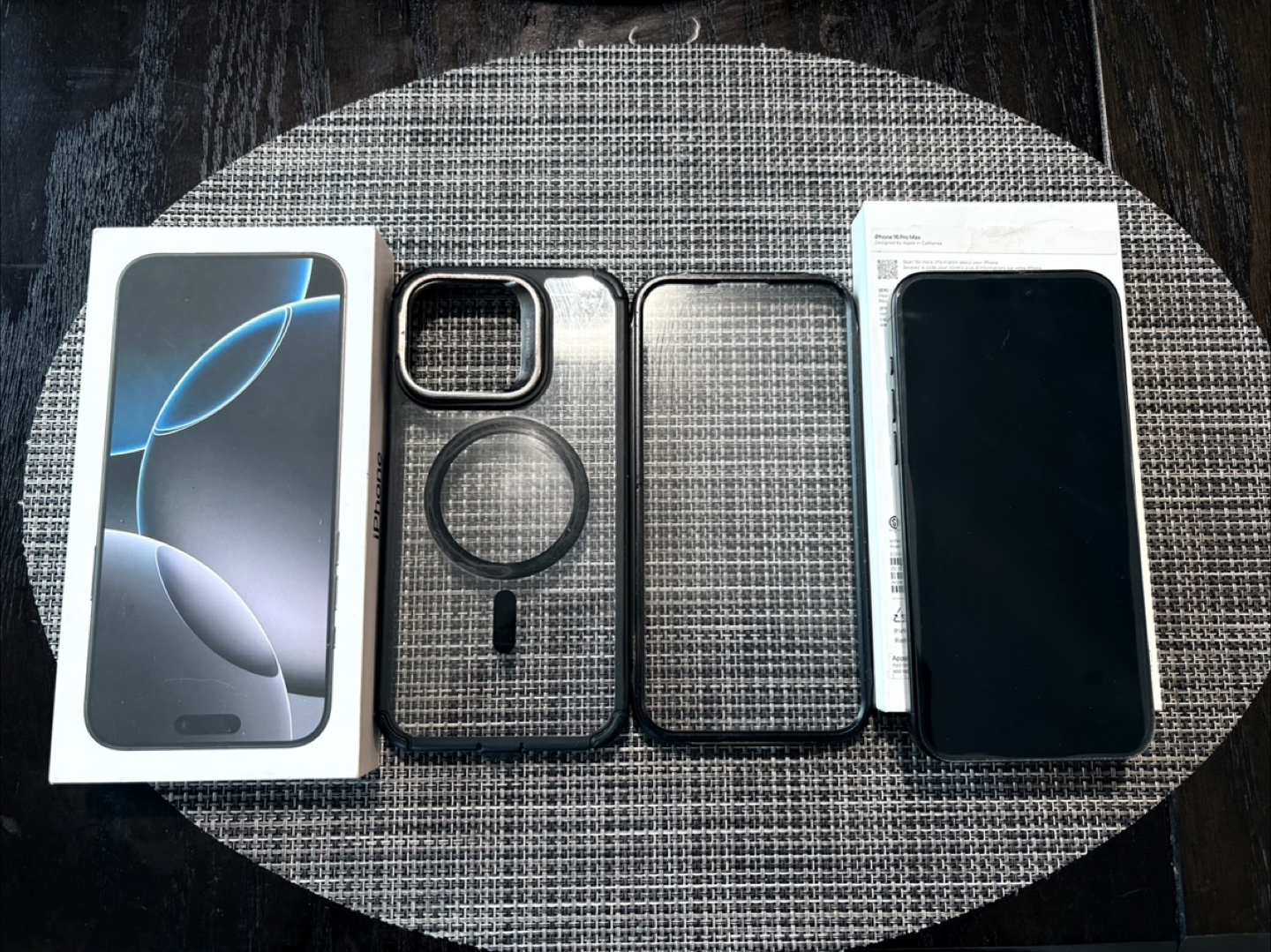 iPhone 15 Pro Max HoloLock Magnetic Case - New