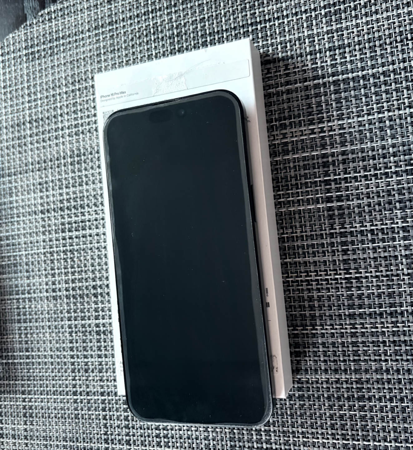 iPhone 15 Pro Max HoloLock Magnetic Case - New - photo 2