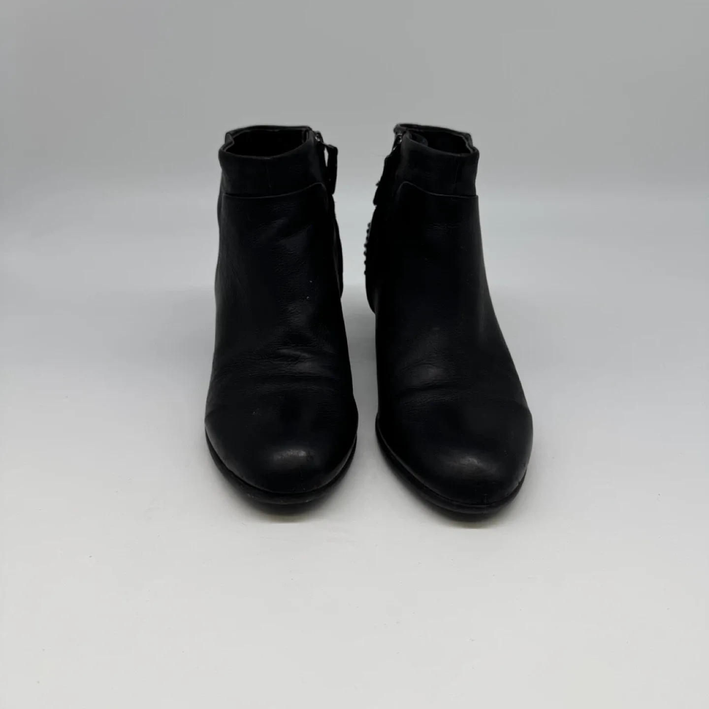 GEOX Black Leather Studded Ankle Boots – Like New size 8.5 US image indicator(3)