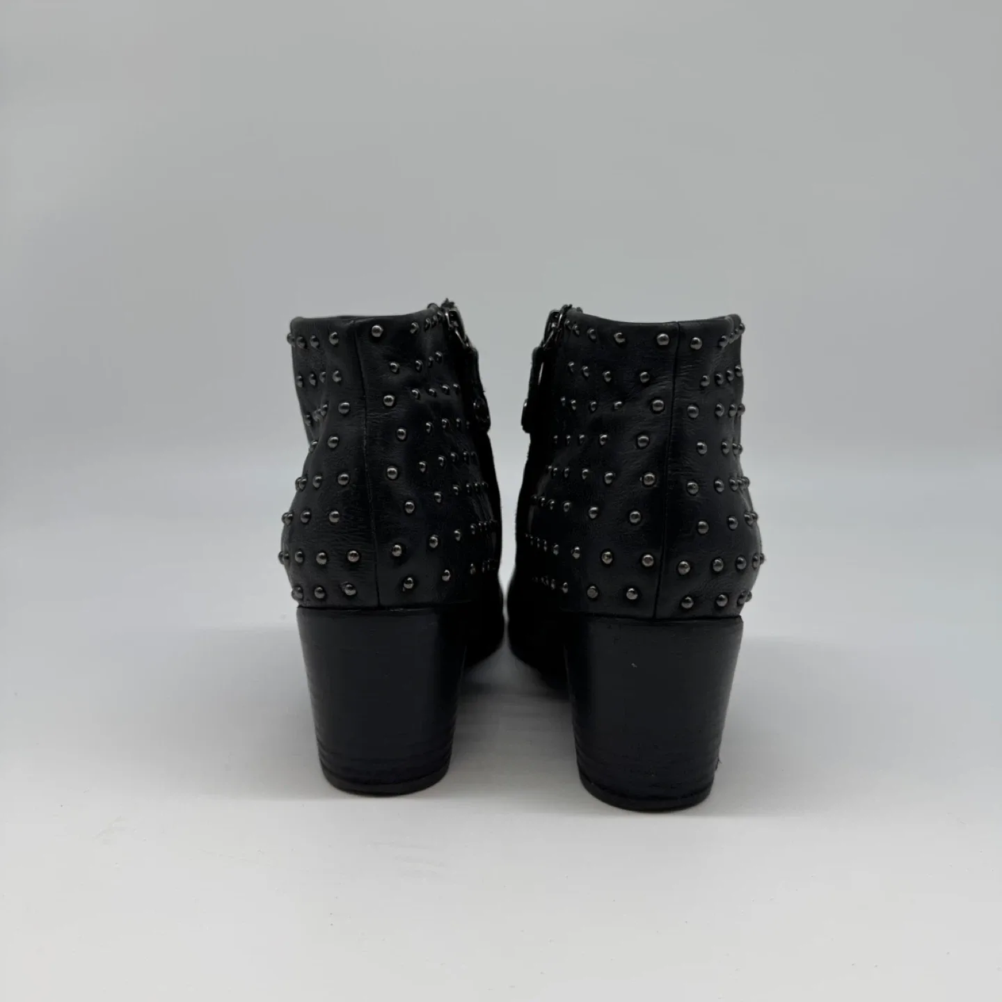 GEOX Black Leather Studded Ankle Boots – Like New size 8.5 US image indicator(5)