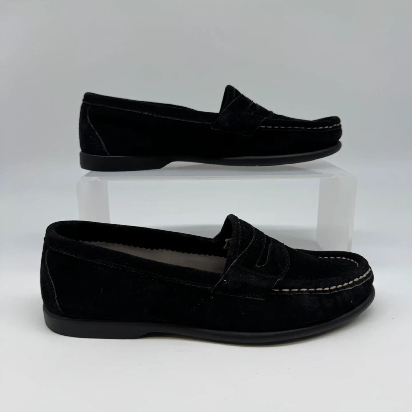 Brettons Made in Italy Black Suede  / size 9 image indicator(7)