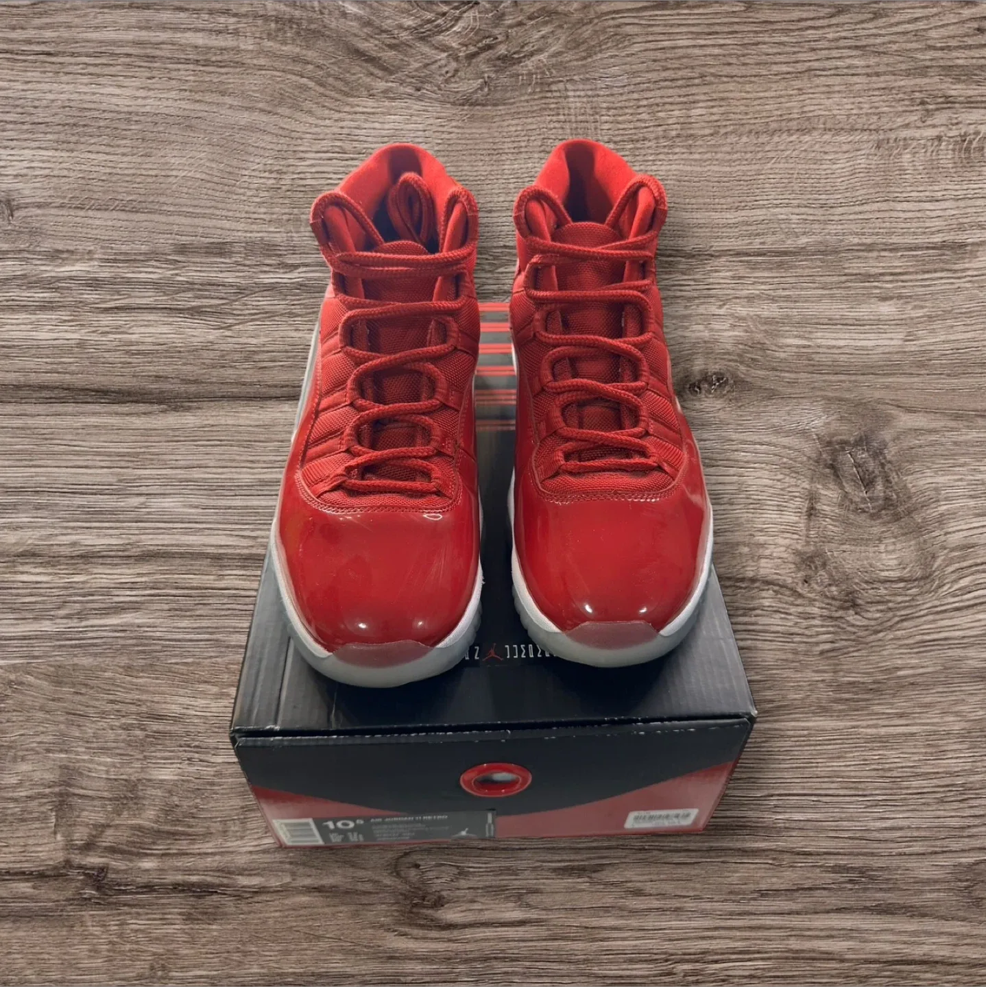 Air Jordan 11 Retro Gym Red Size 10.5 thumbnail