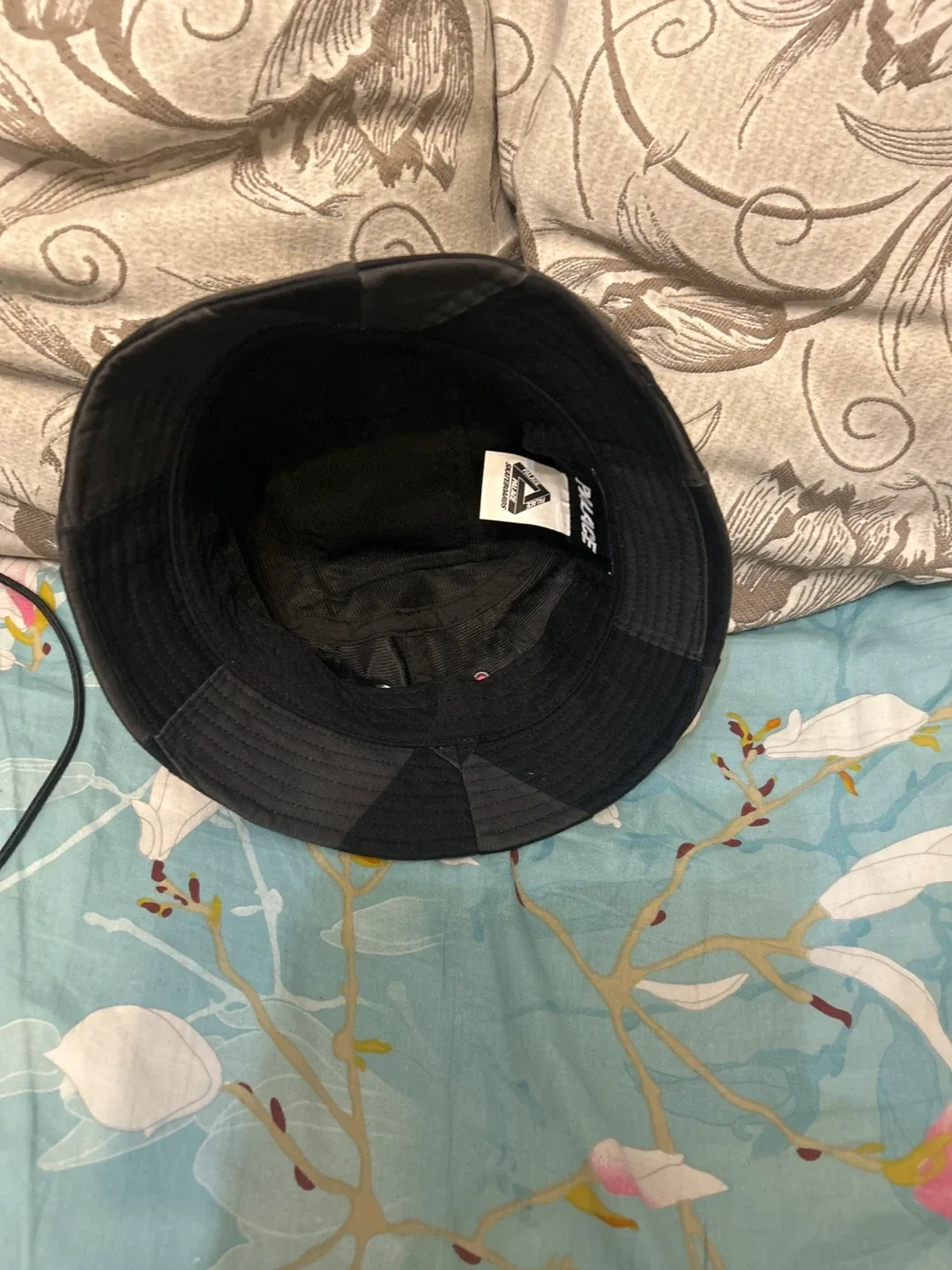 Palace Bucket Hat - Black image indicator(3)