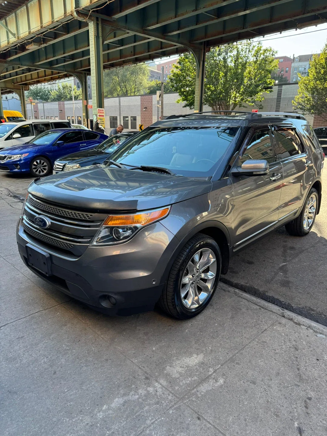 2011 Ford Explorer Limited thumbnail