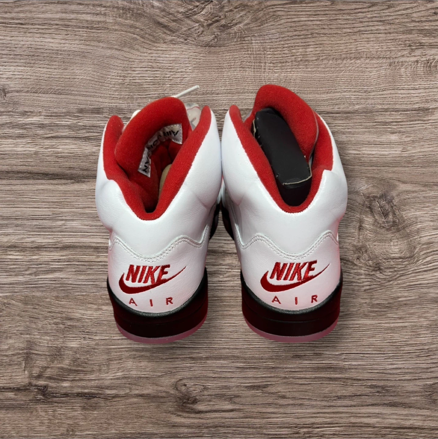 Nike Air Jordan 5 Retro Fire Red Sz 9 - photo 3