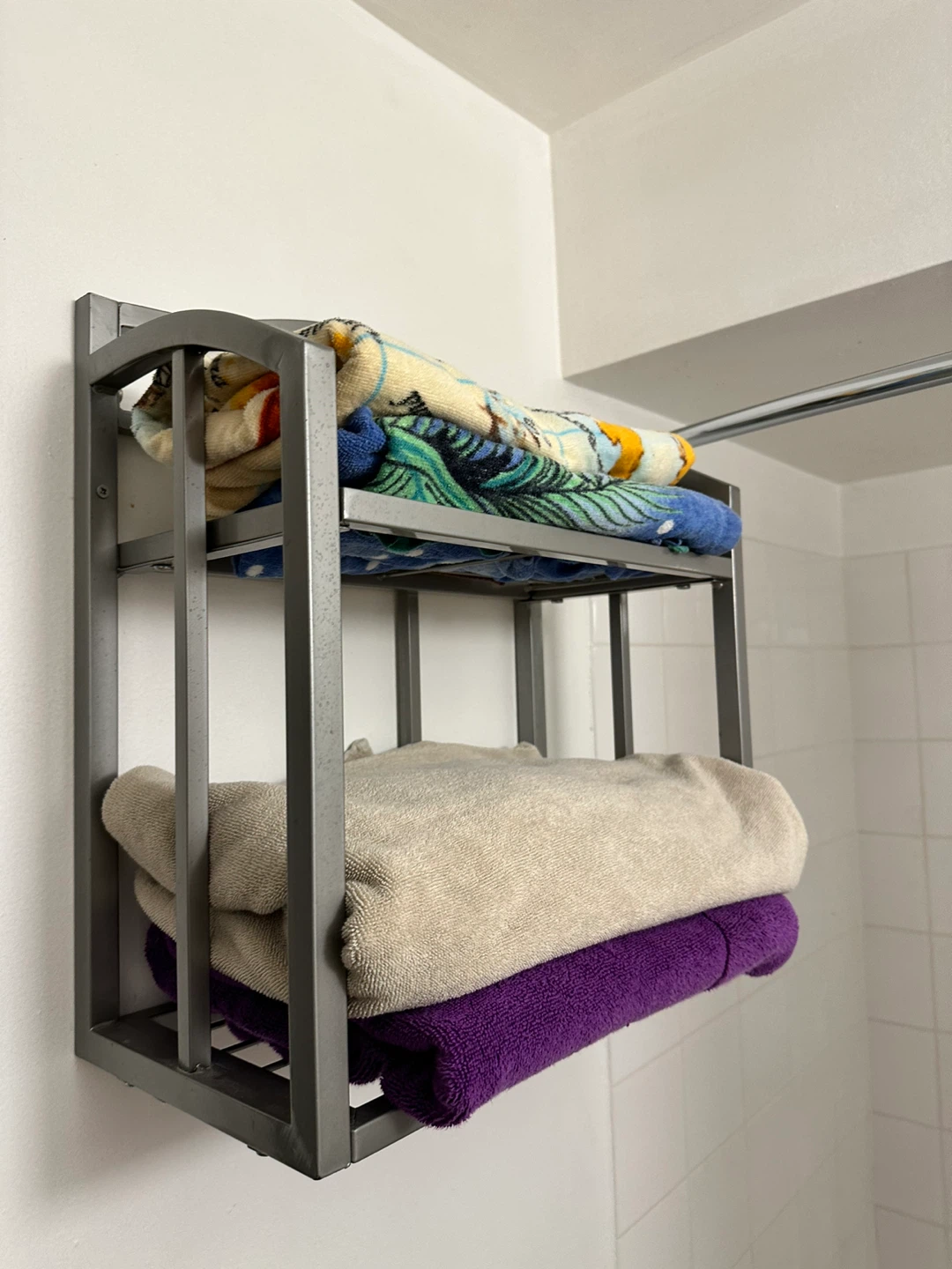 Metal Bathroom Shelf - Great Condition - photo 3