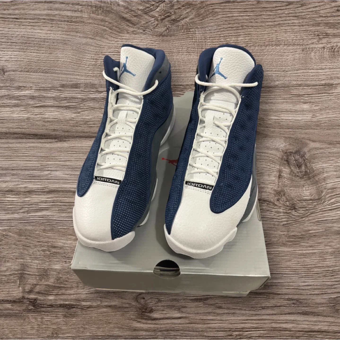 DS Air Jordan 13 Retro Navy/University Blue Size 9 thumbnail