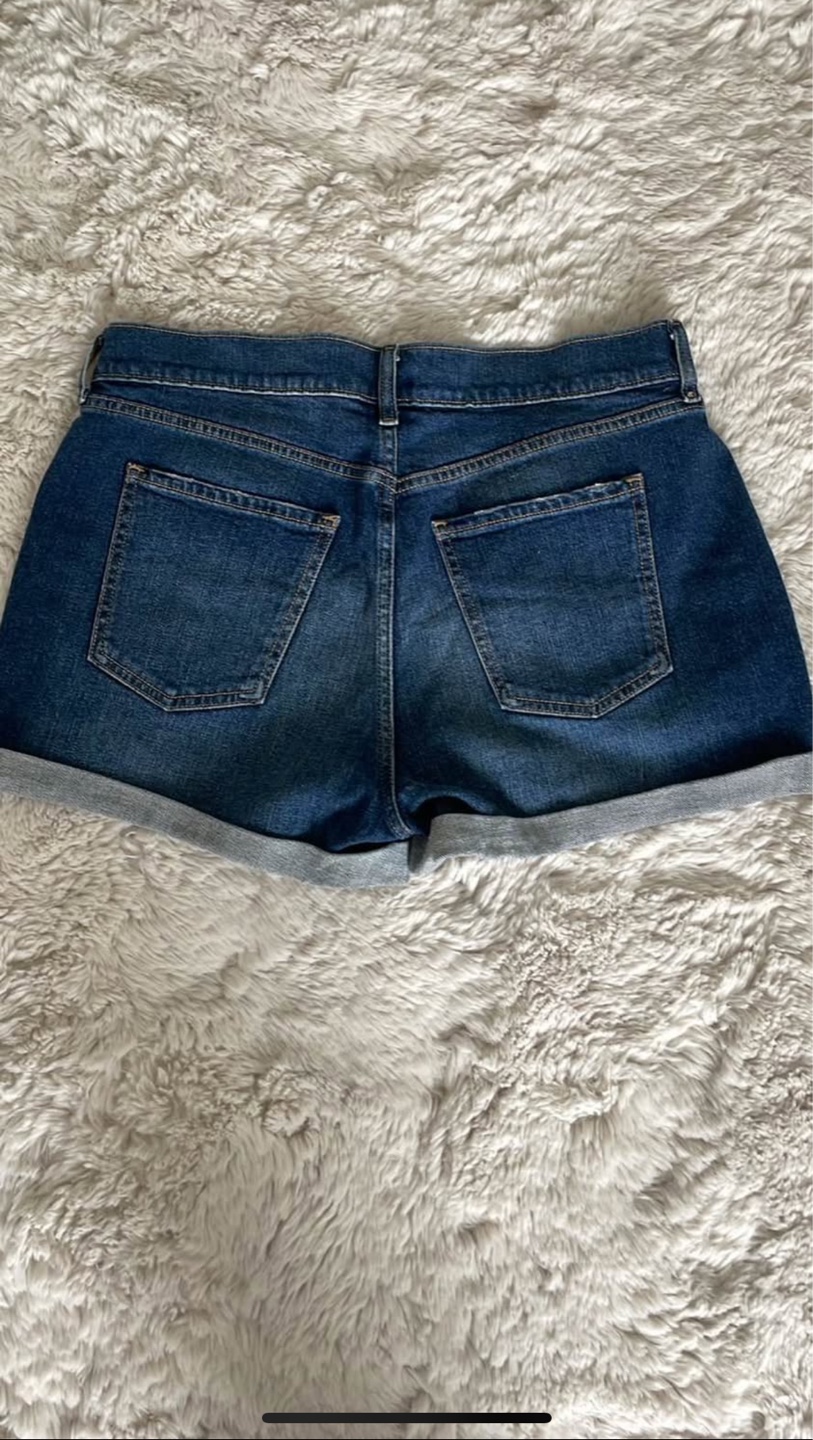 Old Navy Mid-Rise Boyfriend Denim Shorts - photo 2