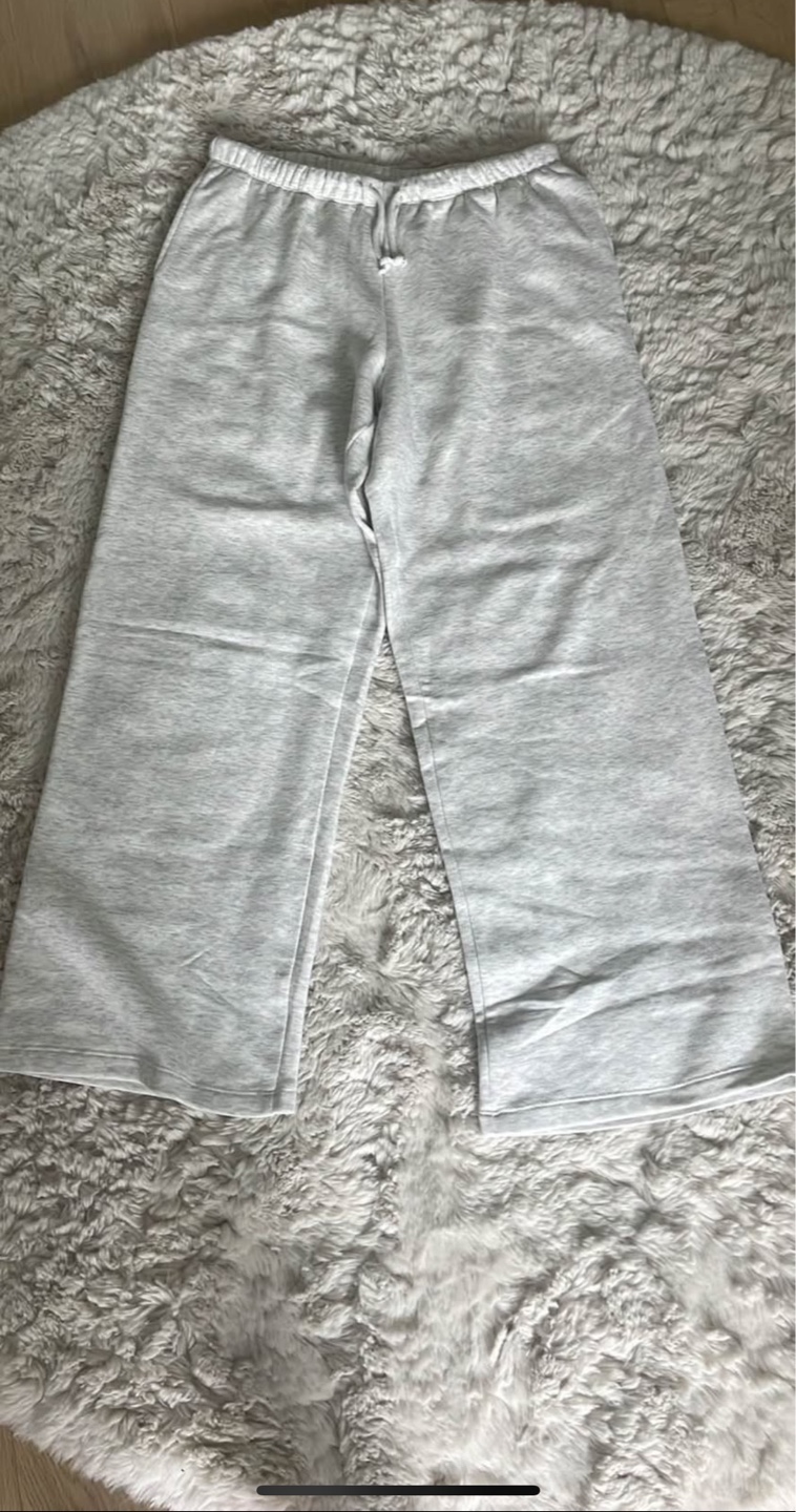 H&M Divided Grey Wide Leg Sweatpants - Size M