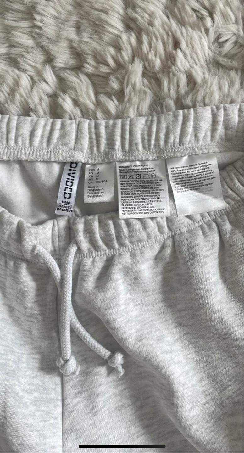 H&M Divided Grey Wide Leg Sweatpants - Size M - photo 3