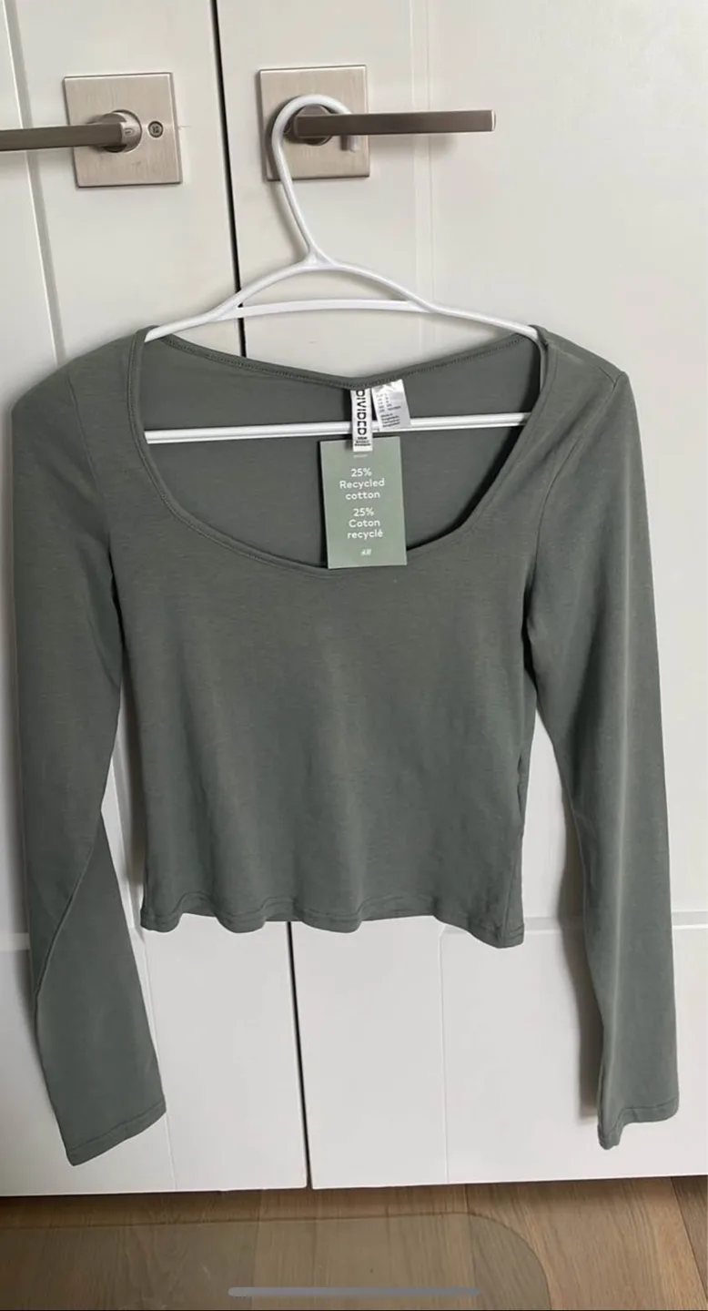 H&M Divided Long Sleeve Top - Size S