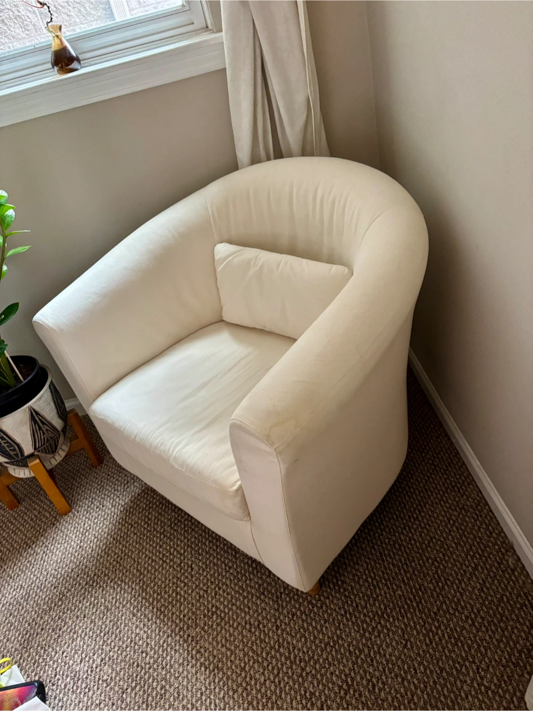 Cream Barrel Accent Chair - photo 2