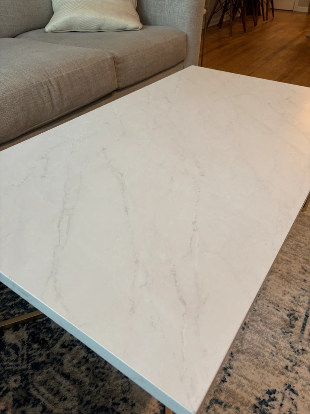 White Marble Coffee Table with Gold Base - photo 5