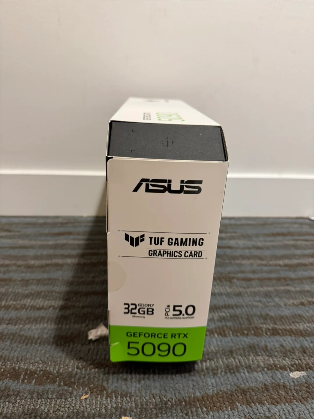 Asus tuf geforce rtx 5090 video card Brand New image indicator(2)