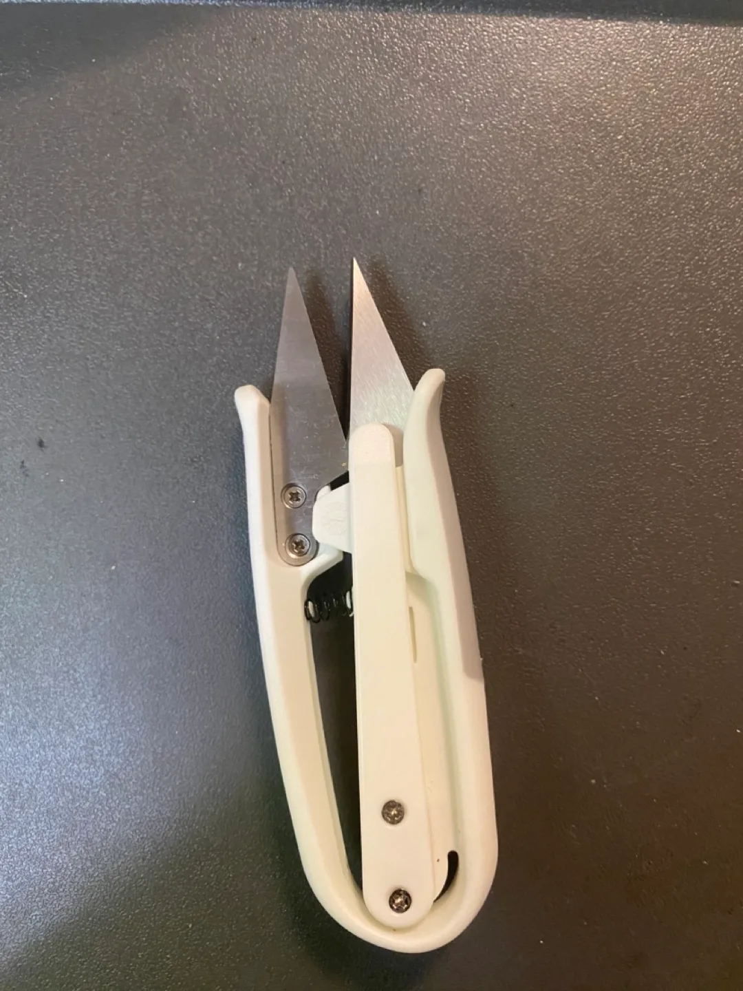 Michaels Fiskars Thread Snips thumbnail