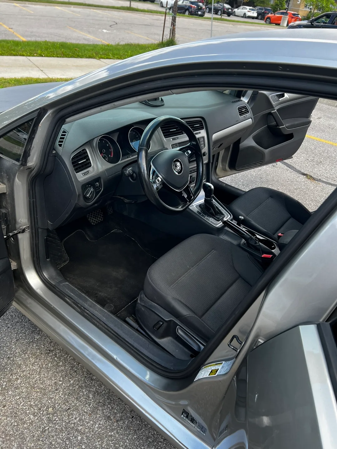 2016 Volkswagen Golf tsi  hatchback image indicator(6)