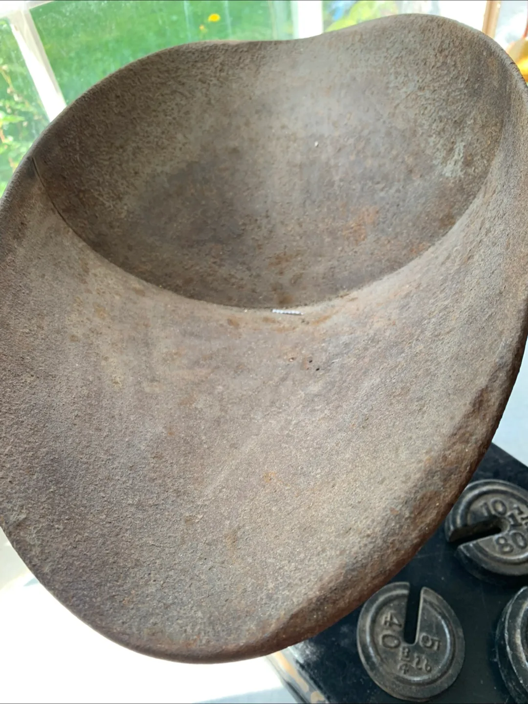 Vintage Champion Scale with Weights image indicator(4)