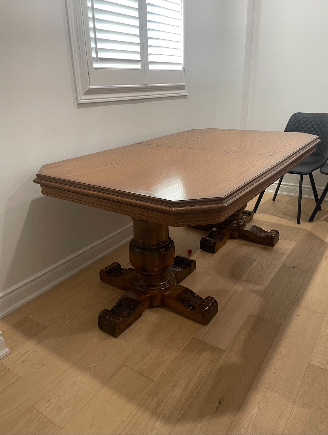 FREE! Vintage/Antique Table w 6 Chairs