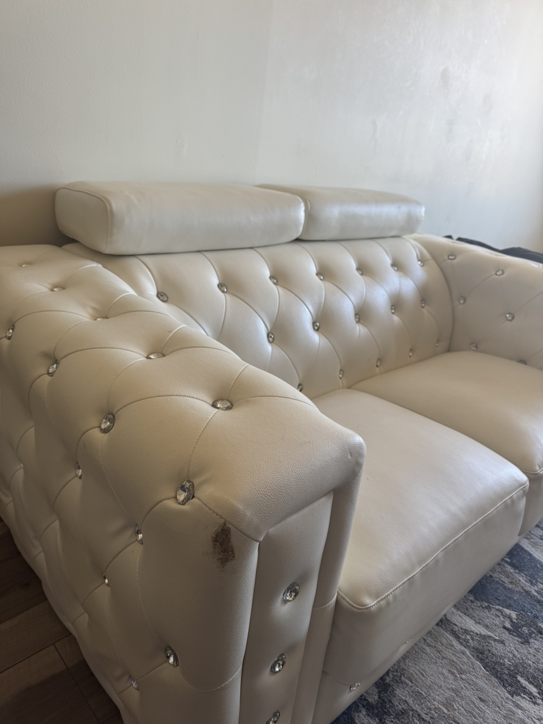 White Leather Chesterfield Sofa - photo 2