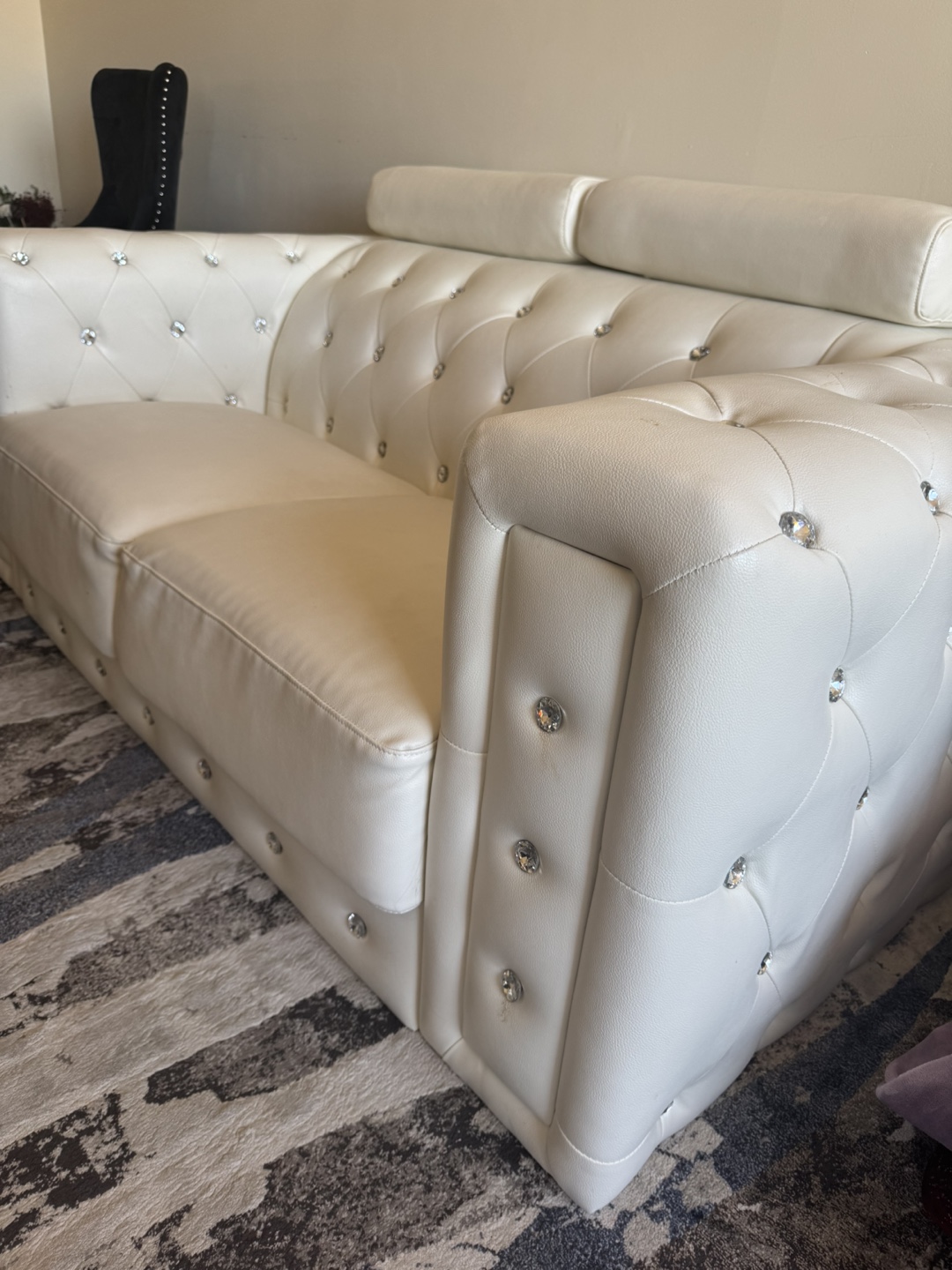White Leather Chesterfield Sofa