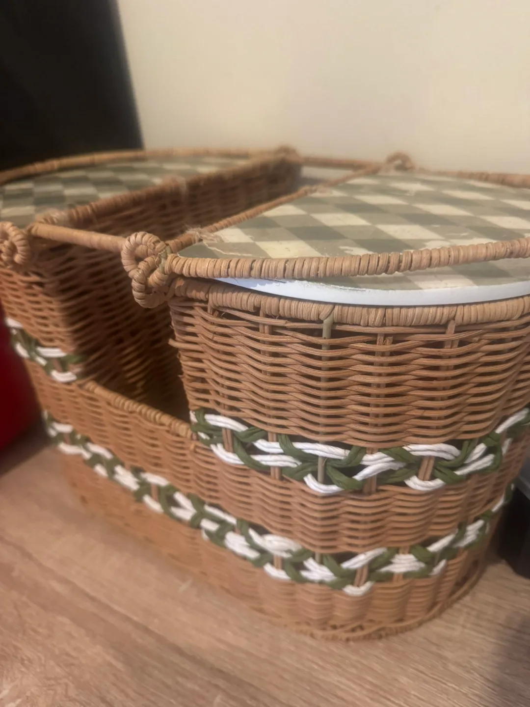 Wicker Basket with Checkerboard Lid thumbnail