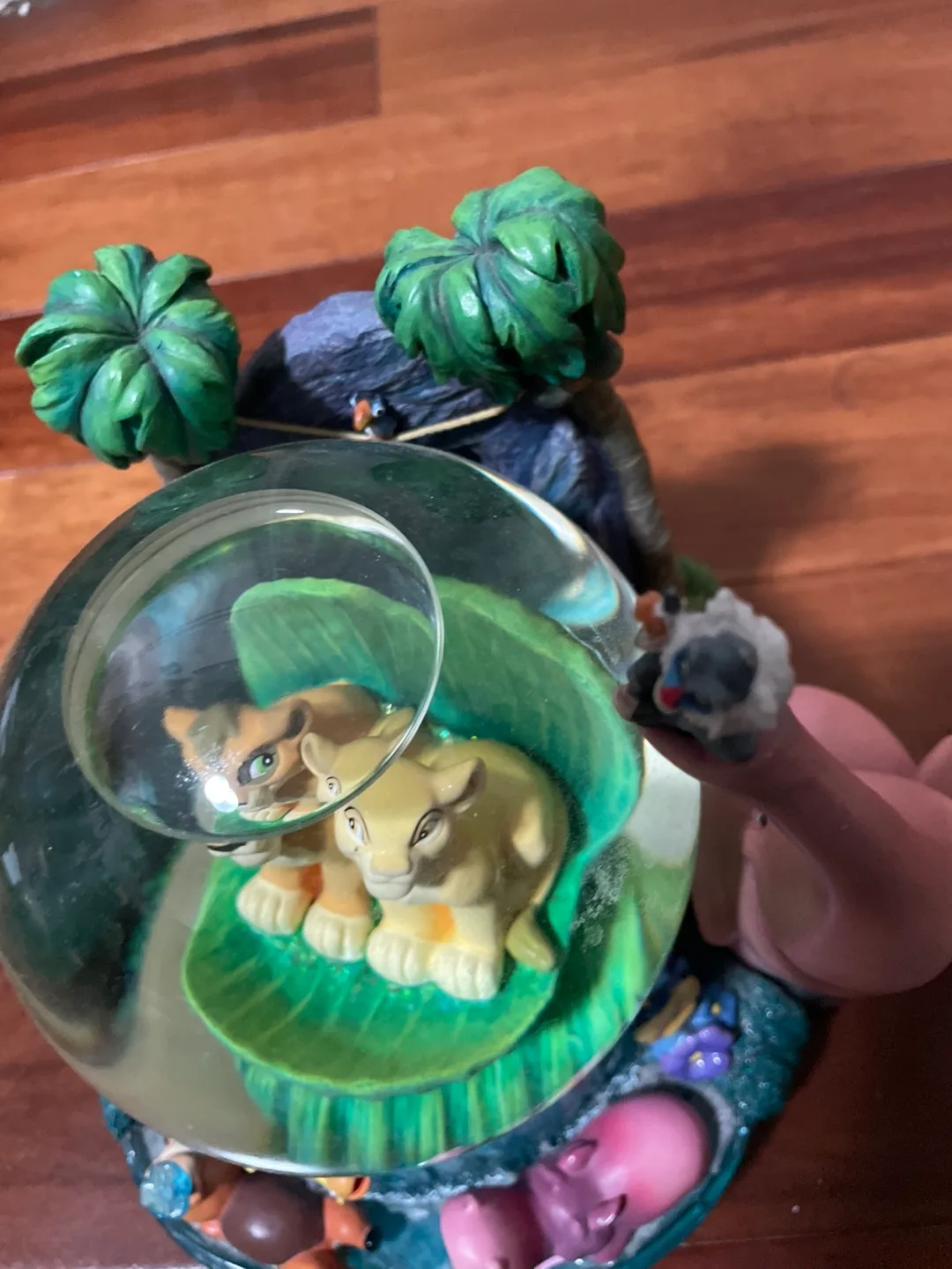 Disney Lion King Snow Globe image indicator(4)