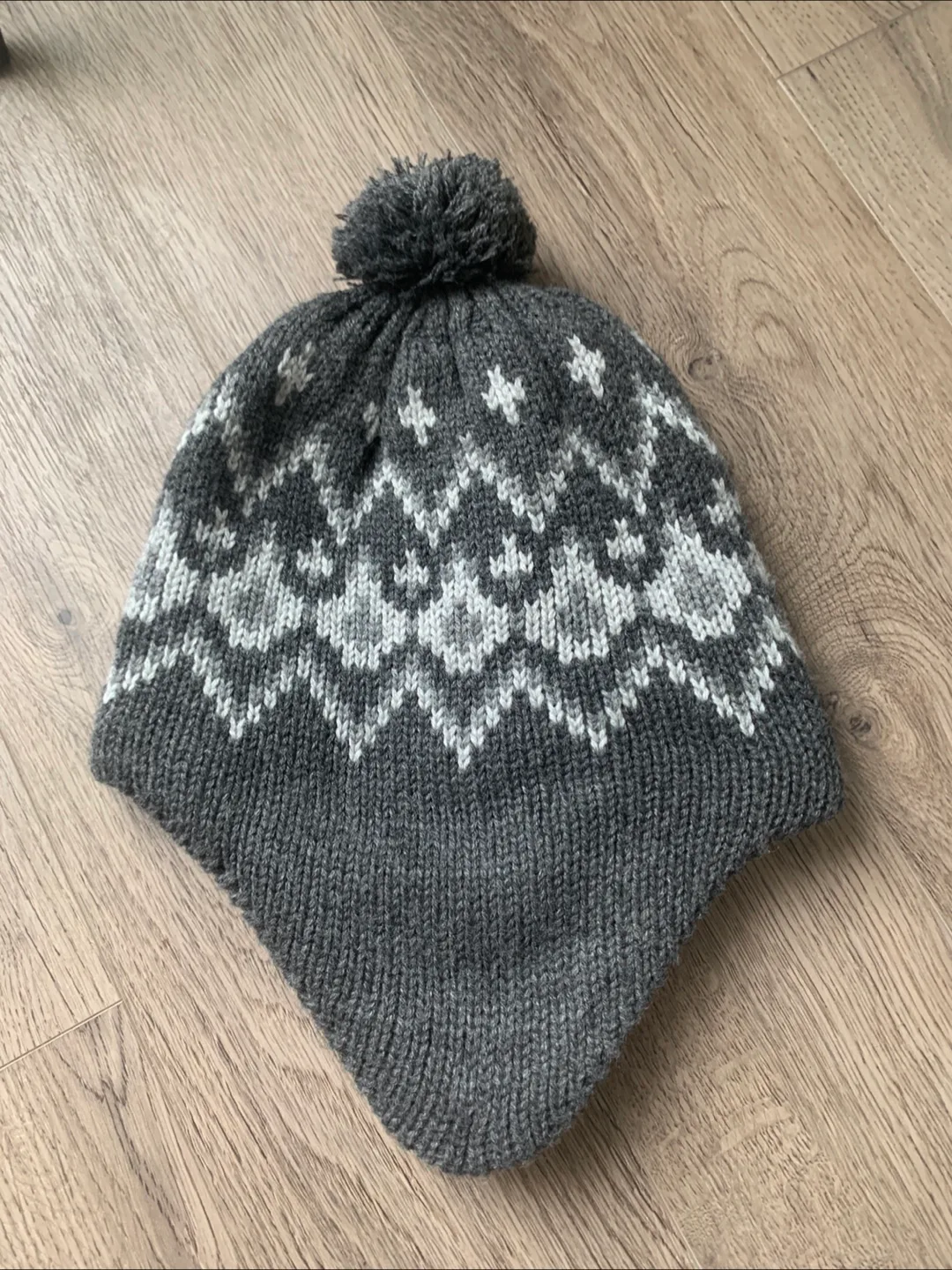 Uniqlo Kids Hat - Size M/L(4-6 years old ) thumbnail