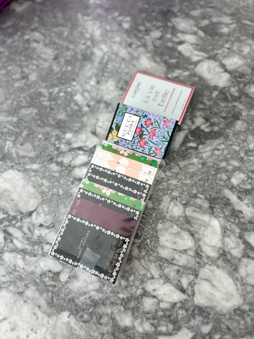 Variety Perfume Sampler Set - New image indicator(2)