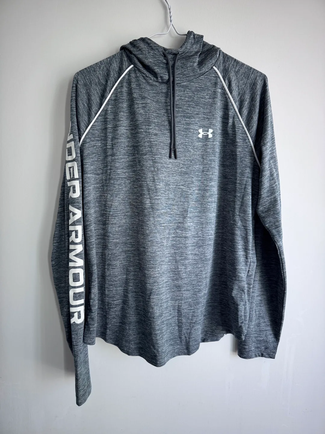 Women’s Under Armour Velocity Wordmark Hoodie size large thumbnail