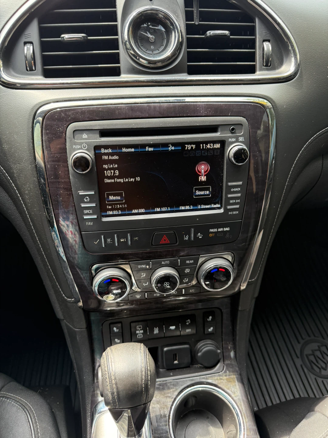 2017 Buick Enclave SUV - photo 5