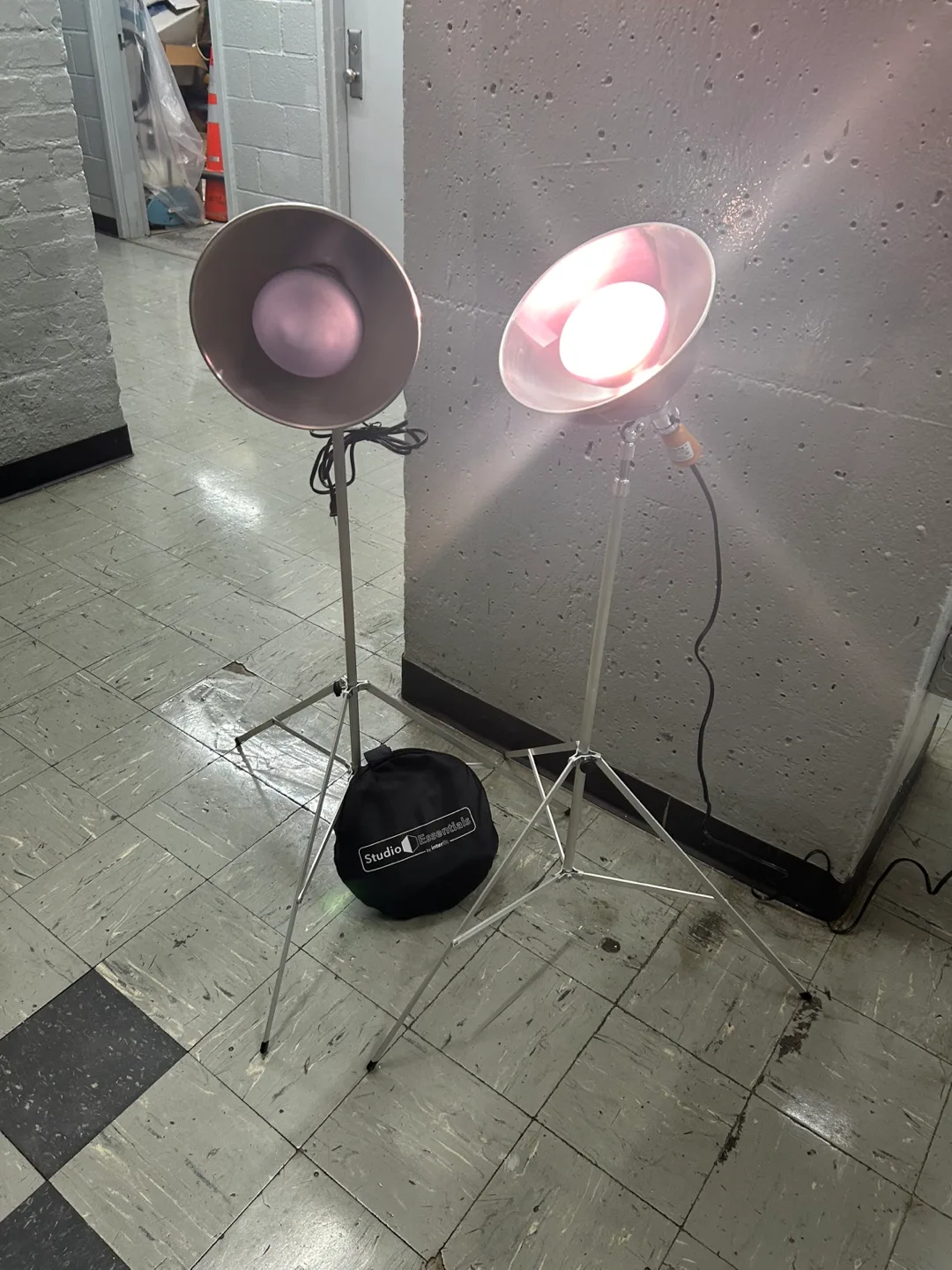 Studio Essentials Lighting Kit