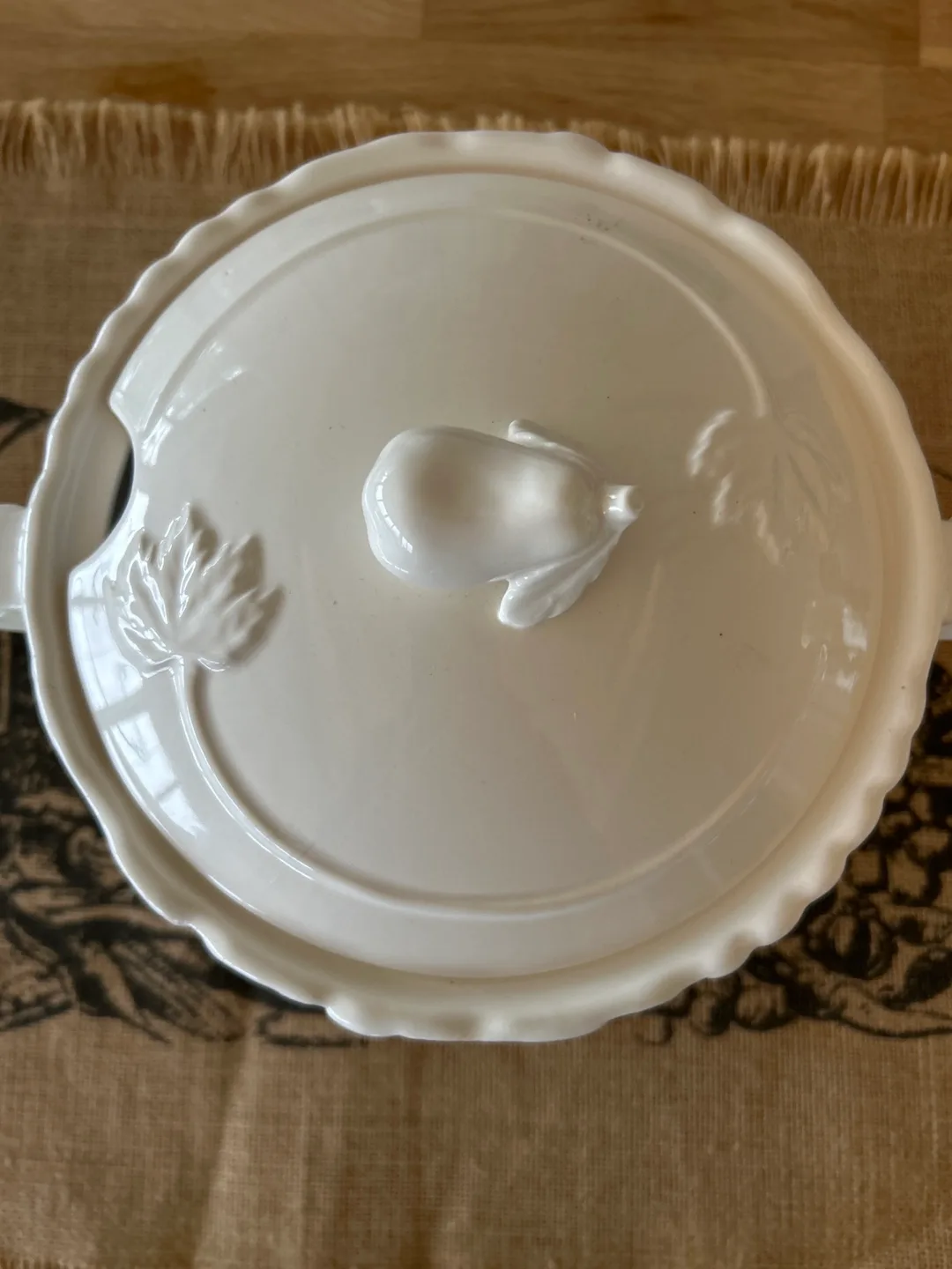 Himark Soup Tureen Casserole Dish image indicator(2)