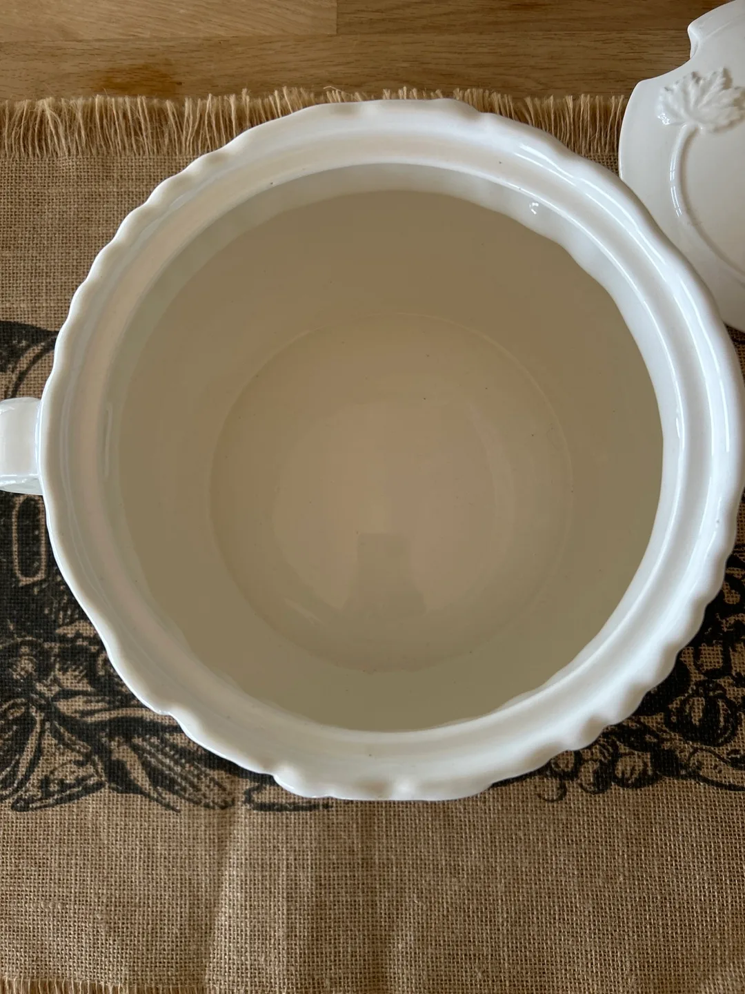 Himark Soup Tureen Casserole Dish image indicator(3)