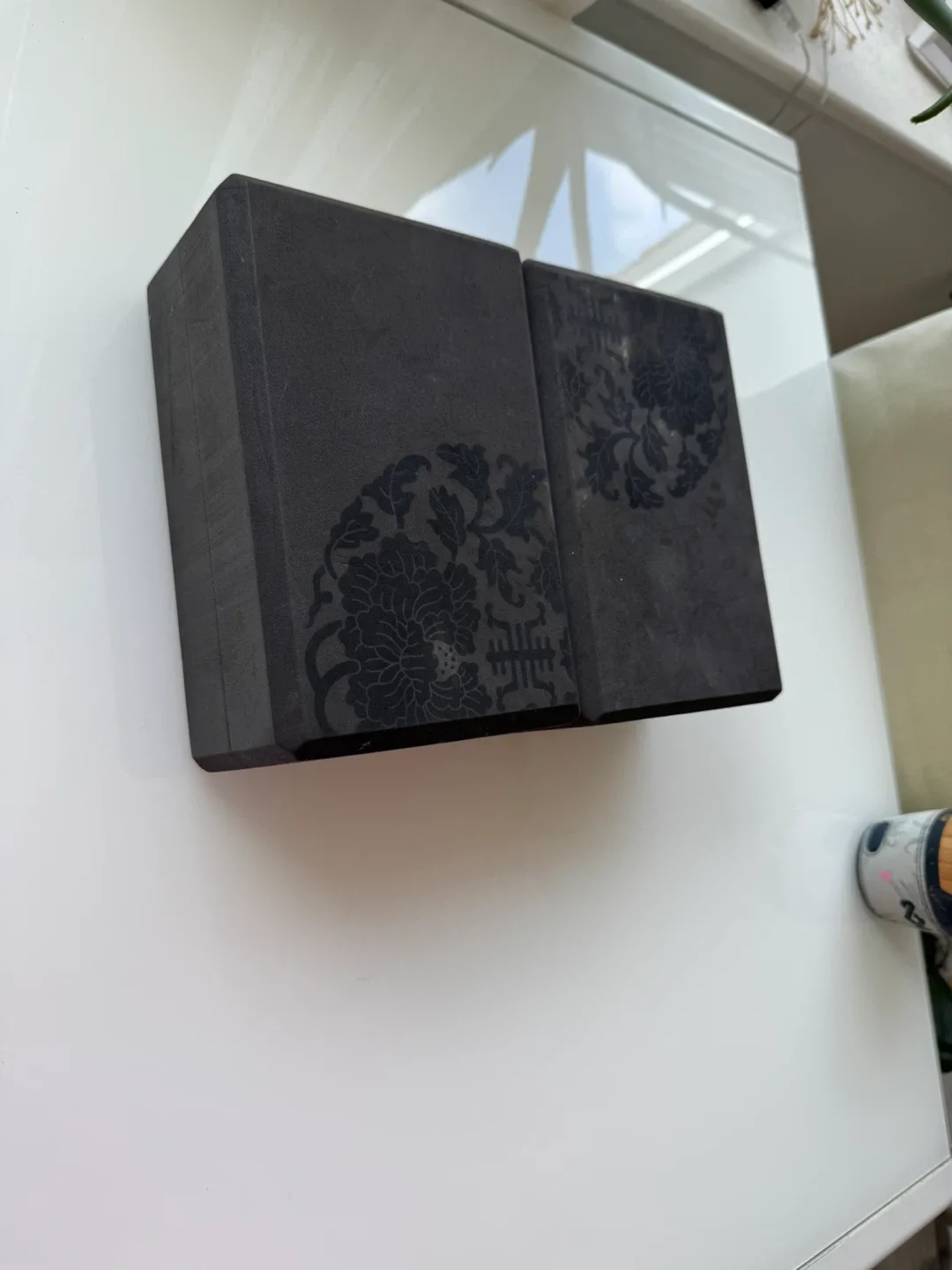 2x Black Yoga Blocks with Floral Design image indicator(4)